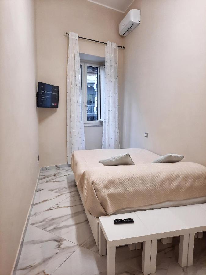 Re Ferdinando Apartment Неаполь Екстер'єр фото